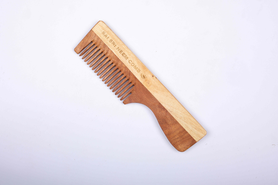 Sai Sri Handle Comb